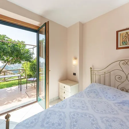 Casa Vacanze L'eden * Scala